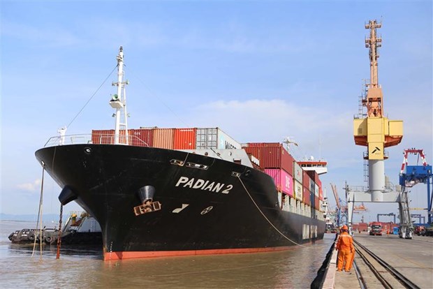 Hai Phong Port welcomes three container ships of Maersk Line